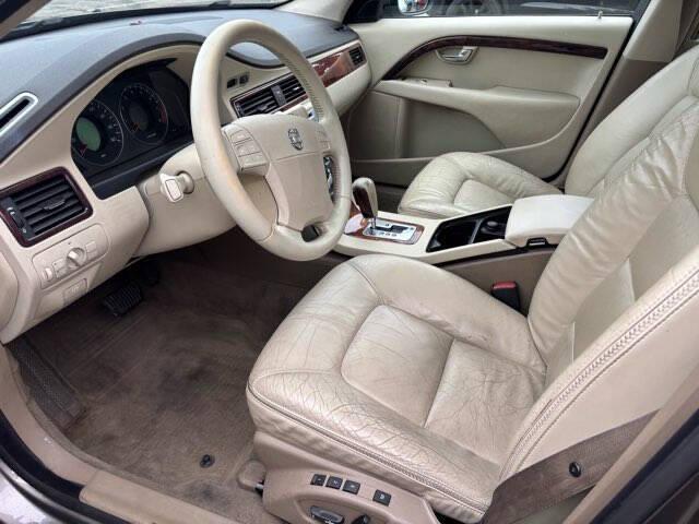 used 2008 Volvo XC70 car, priced at $5,997