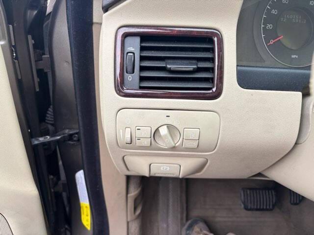 used 2008 Volvo XC70 car, priced at $5,997