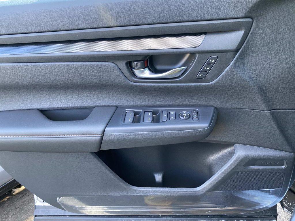 new 2026 Honda CR-V Hybrid car, priced at $41,675