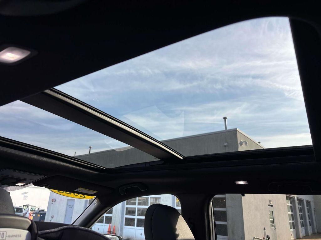 used 2025 Honda Pilot car, priced at $45,462