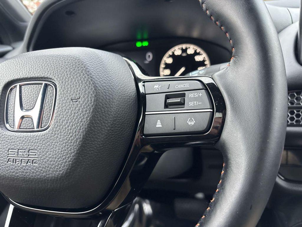 used 2025 Honda HR-V car, priced at $27,334