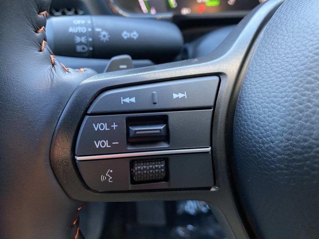 new 2026 Honda CR-V Hybrid car, priced at $41,675