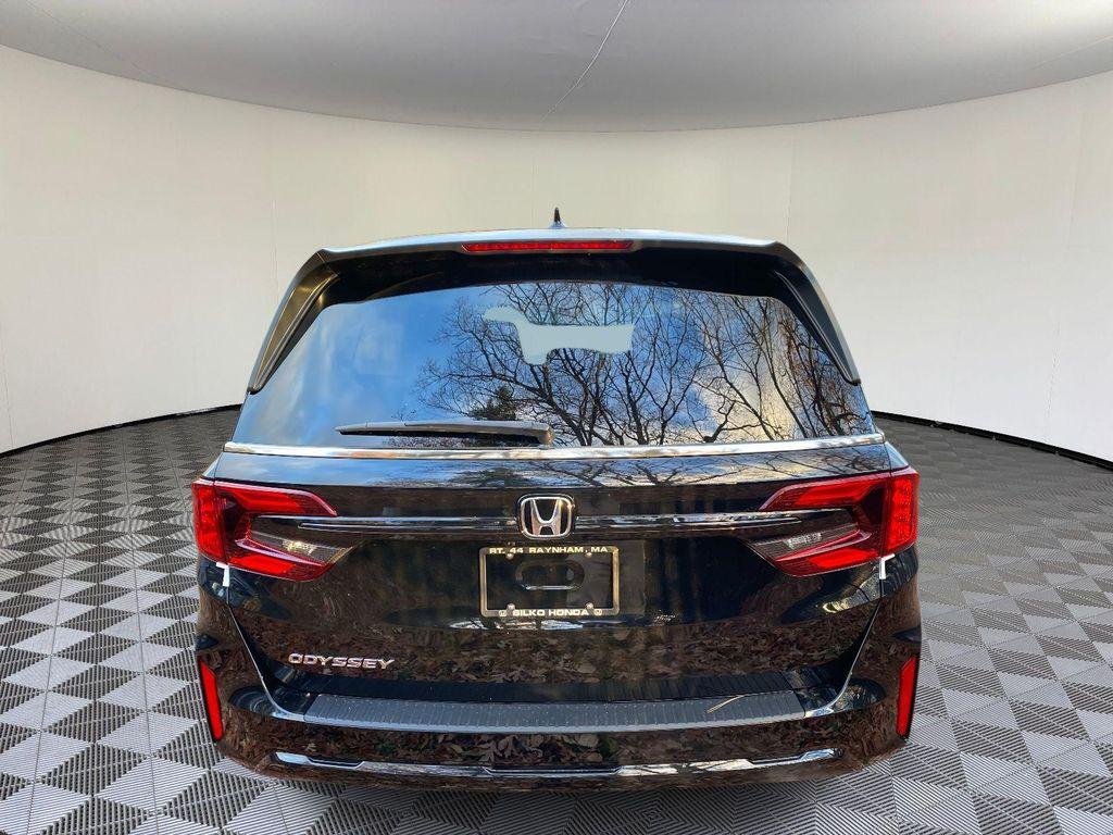 new 2026 Honda Odyssey car, priced at $44,290