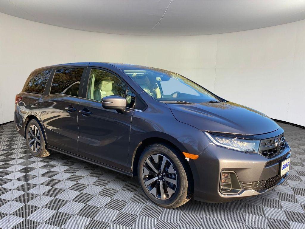 new 2026 Honda Odyssey car, priced at $44,290