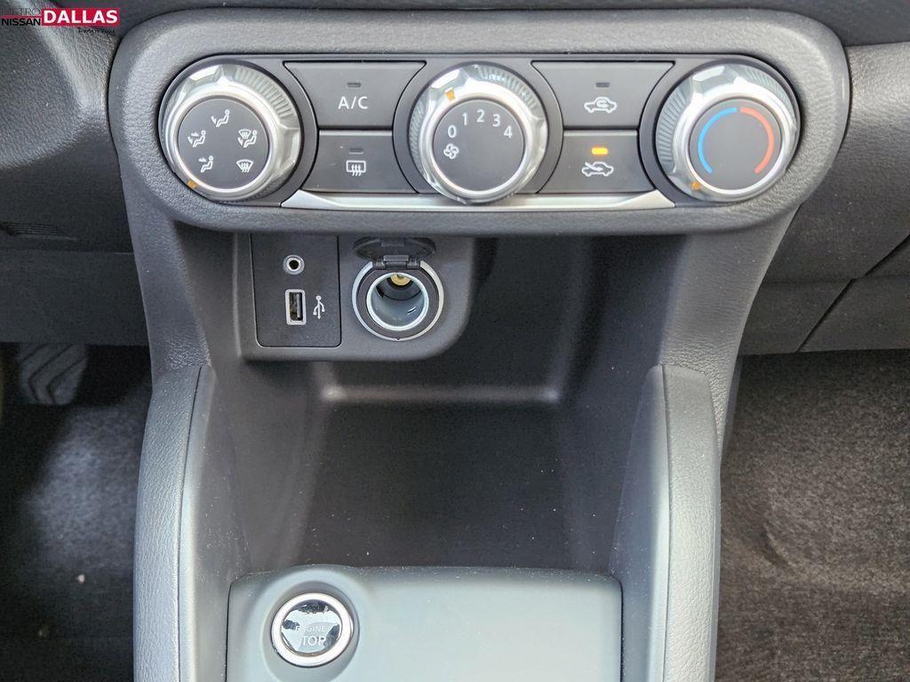 new 2025 Nissan Kicks Play car, priced at $19,998