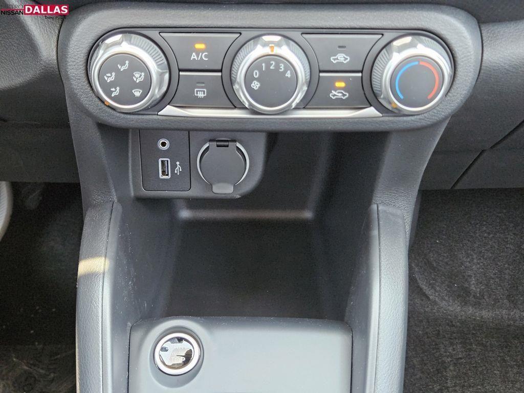 new 2025 Nissan Kicks Play car, priced at $20,099