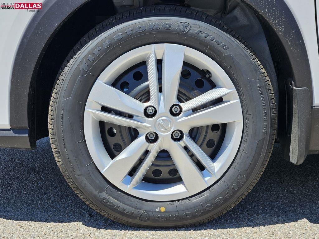 new 2025 Nissan Kicks Play car, priced at $20,099