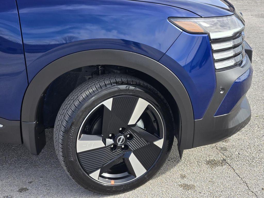 new 2026 Nissan Kicks car, priced at $26,258