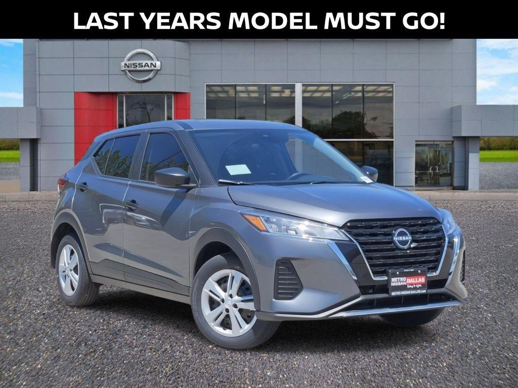 new 2025 Nissan Kicks Play car, priced at $19,599