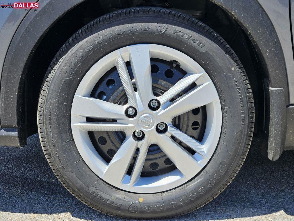 new 2025 Nissan Kicks Play car, priced at $19,599