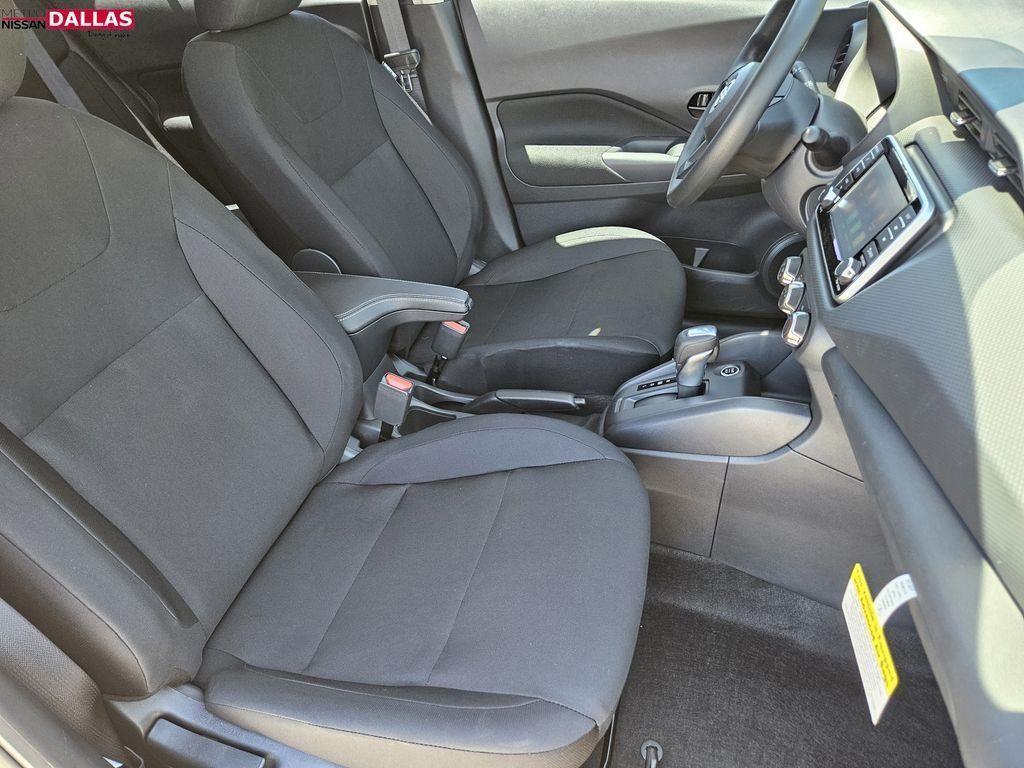 new 2025 Nissan Kicks Play car, priced at $19,599