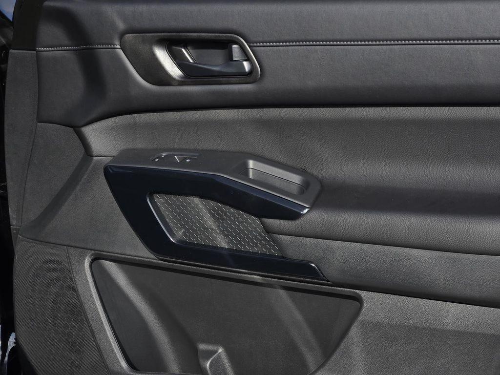 new 2025 Nissan Pathfinder car, priced at $31,865