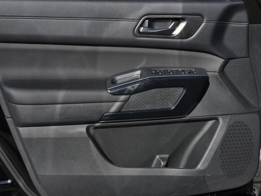 new 2025 Nissan Pathfinder car, priced at $31,865
