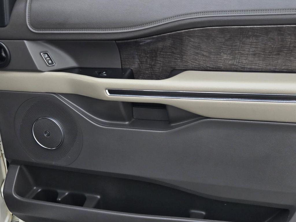 used 2018 Ford Expedition car, priced at $16,500