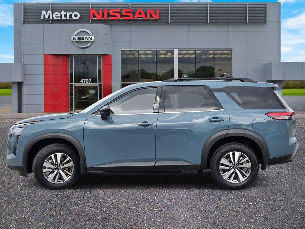 new 2026 Nissan Pathfinder car, priced at $40,015