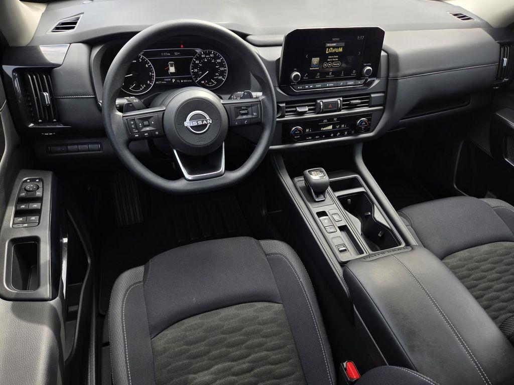 used 2025 Nissan Pathfinder car, priced at $28,900