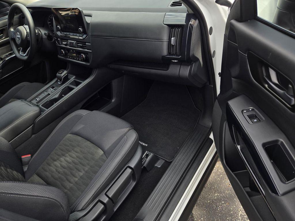 used 2025 Nissan Pathfinder car, priced at $28,900