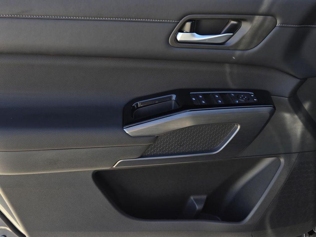 new 2026 Nissan Pathfinder car, priced at $40,115