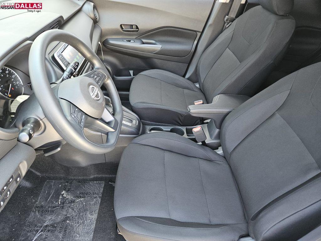 new 2025 Nissan Kicks Play car, priced at $19,599