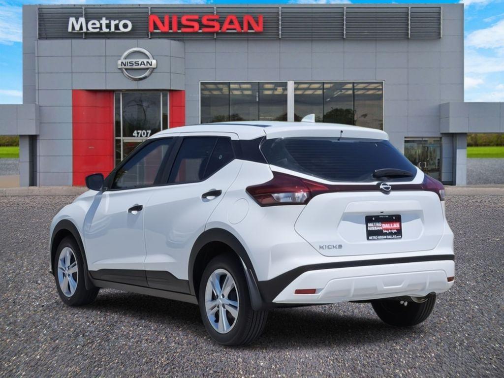 new 2025 Nissan Kicks Play car, priced at $19,599