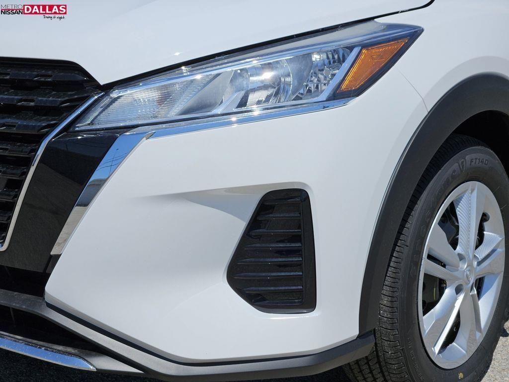 new 2025 Nissan Kicks Play car, priced at $19,599