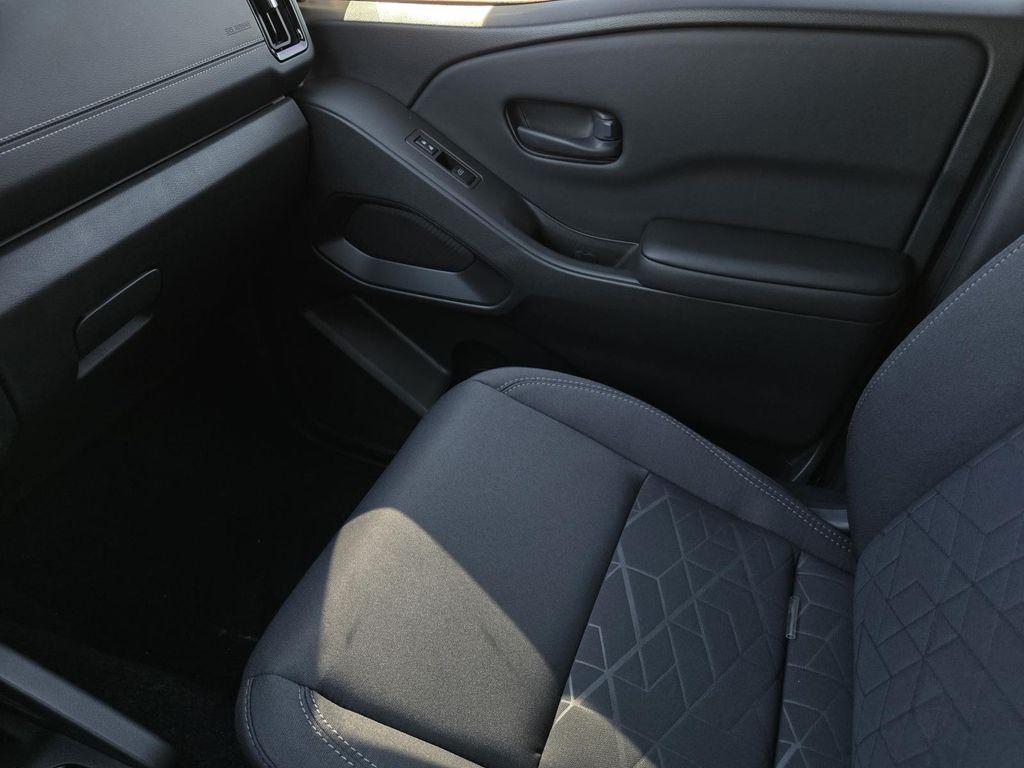 new 2026 Nissan Frontier car, priced at $38,991