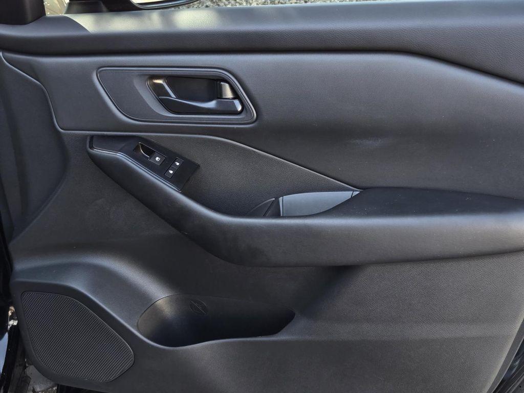 used 2025 Nissan Rogue car, priced at $23,614