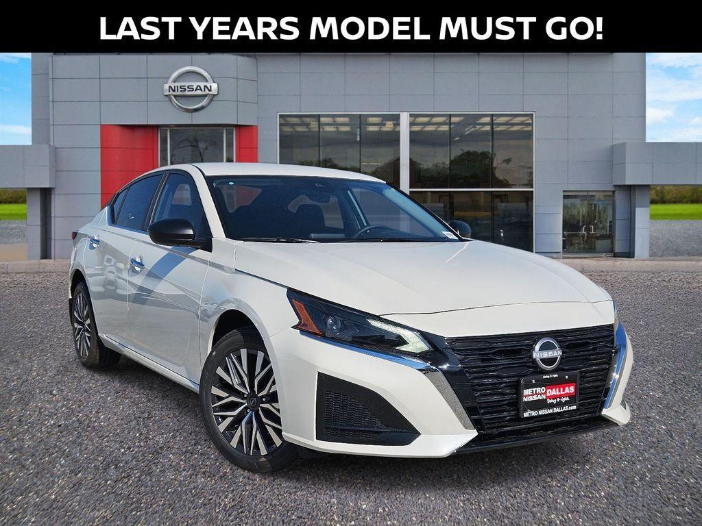 new 2025 Nissan Altima car, priced at $23,983
