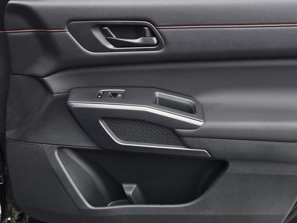 new 2026 Nissan Pathfinder car, priced at $43,589