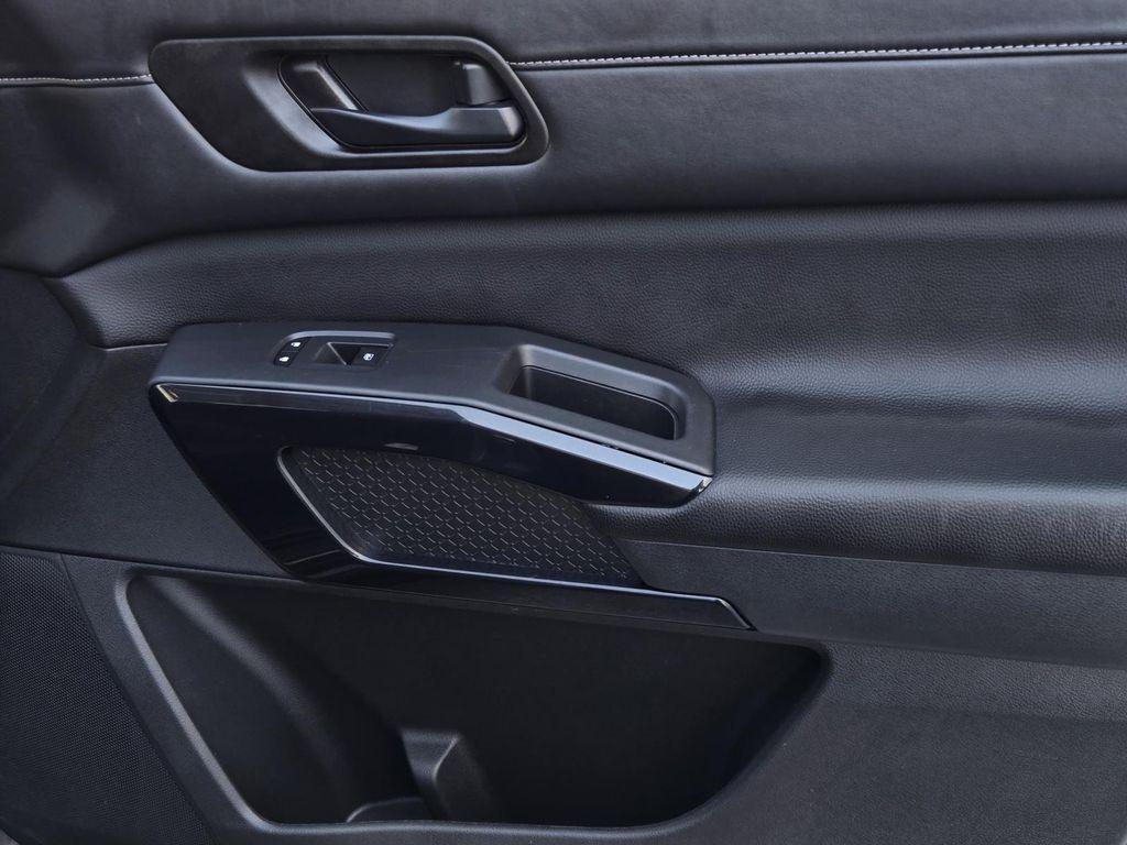 used 2025 Nissan Pathfinder car, priced at $29,967