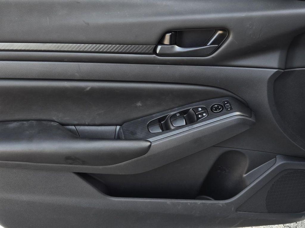 used 2025 Nissan Altima car, priced at $20,900