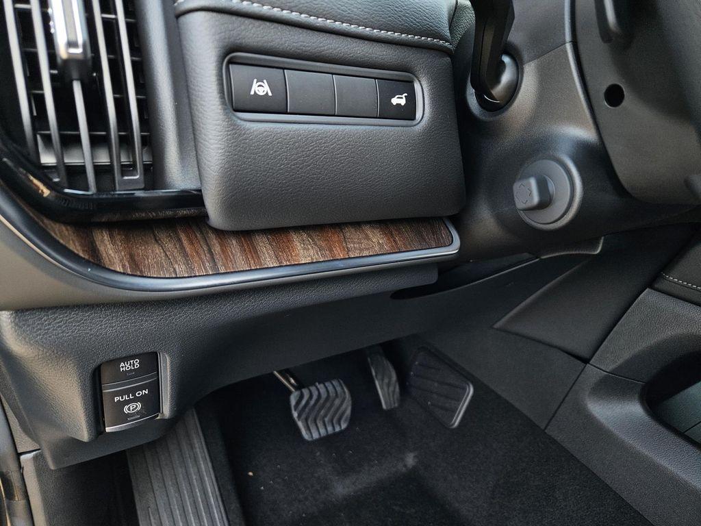 new 2026 Nissan Armada car, priced at $66,178