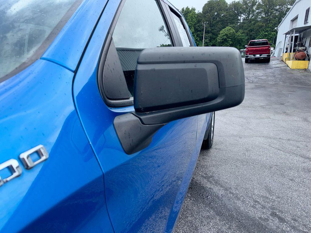 used 2022 Chevrolet Silverado 1500 car, priced at $26,981
