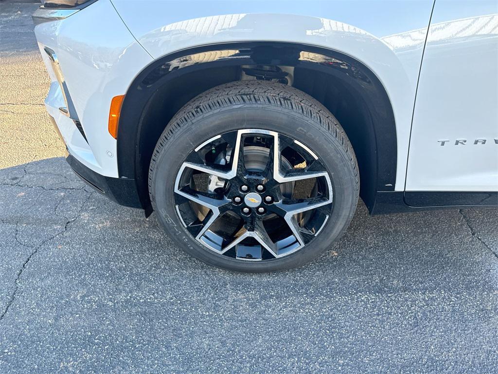 new 2026 Chevrolet Traverse car, priced at $58,090