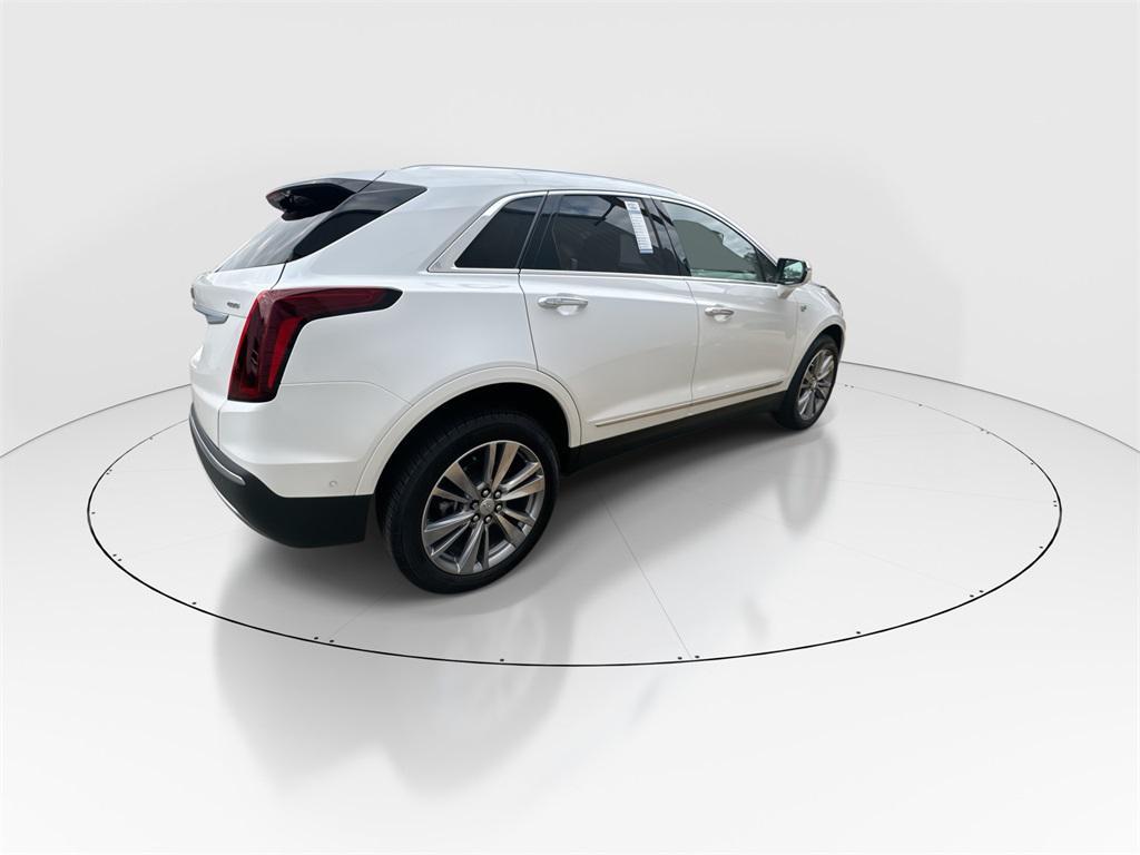 used 2025 Cadillac XT5 car, priced at $36,752