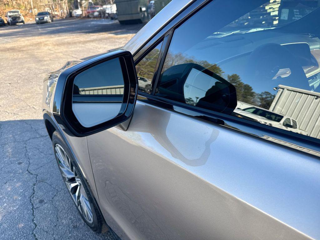 used 2025 Cadillac XT4 car, priced at $33,685