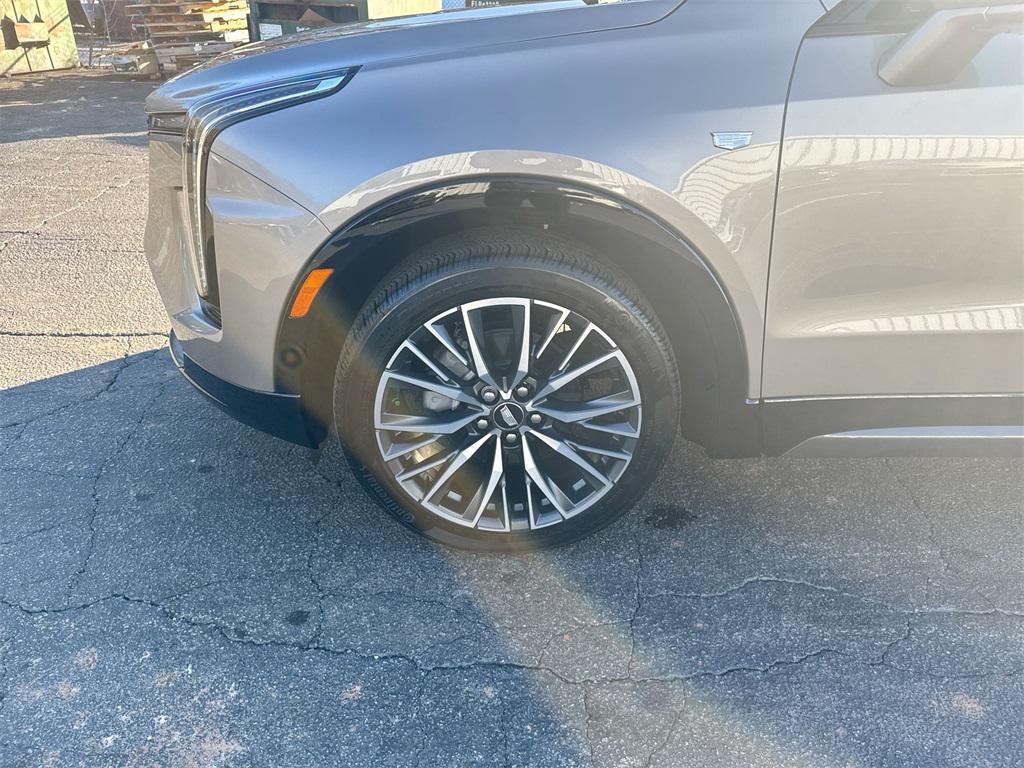 used 2025 Cadillac XT4 car, priced at $36,933