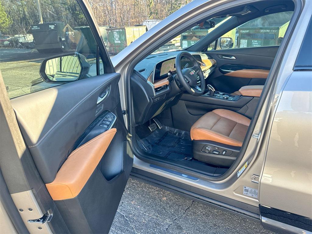 used 2025 Cadillac XT4 car, priced at $36,933
