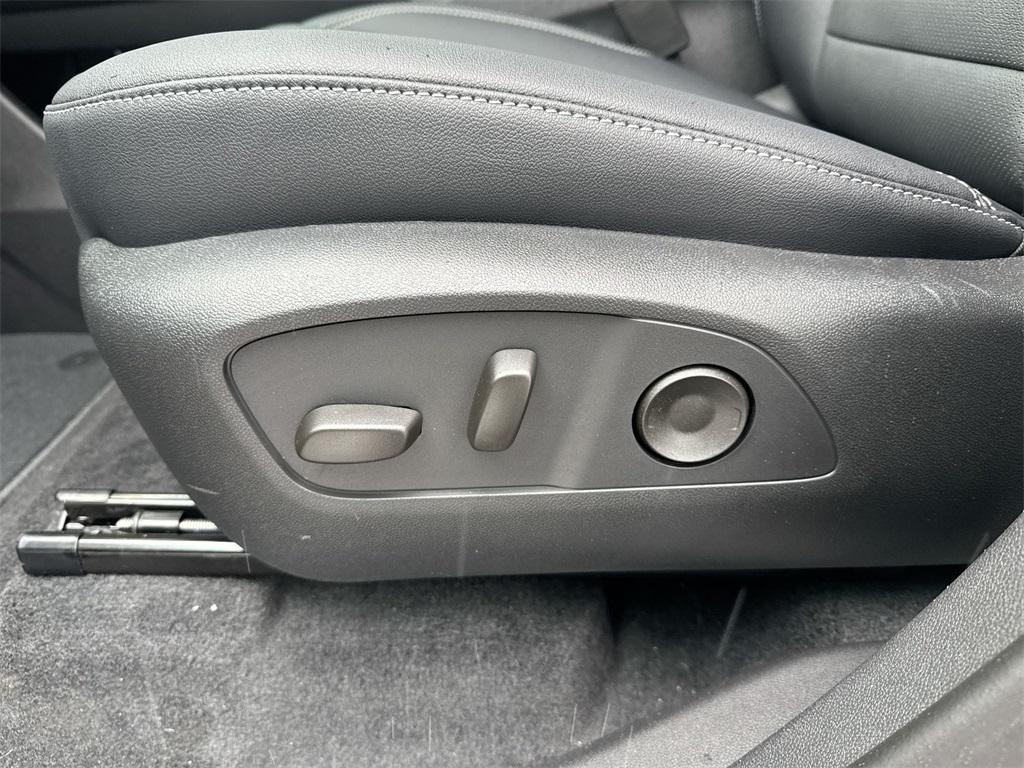 new 2026 Chevrolet Traverse car, priced at $41,945