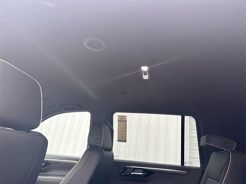 new 2025 Chevrolet Suburban car, priced at $74,028