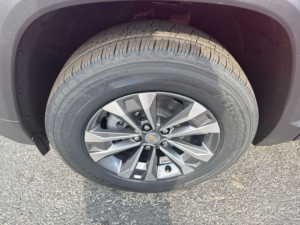 new 2026 Chevrolet Equinox car, priced at $33,542