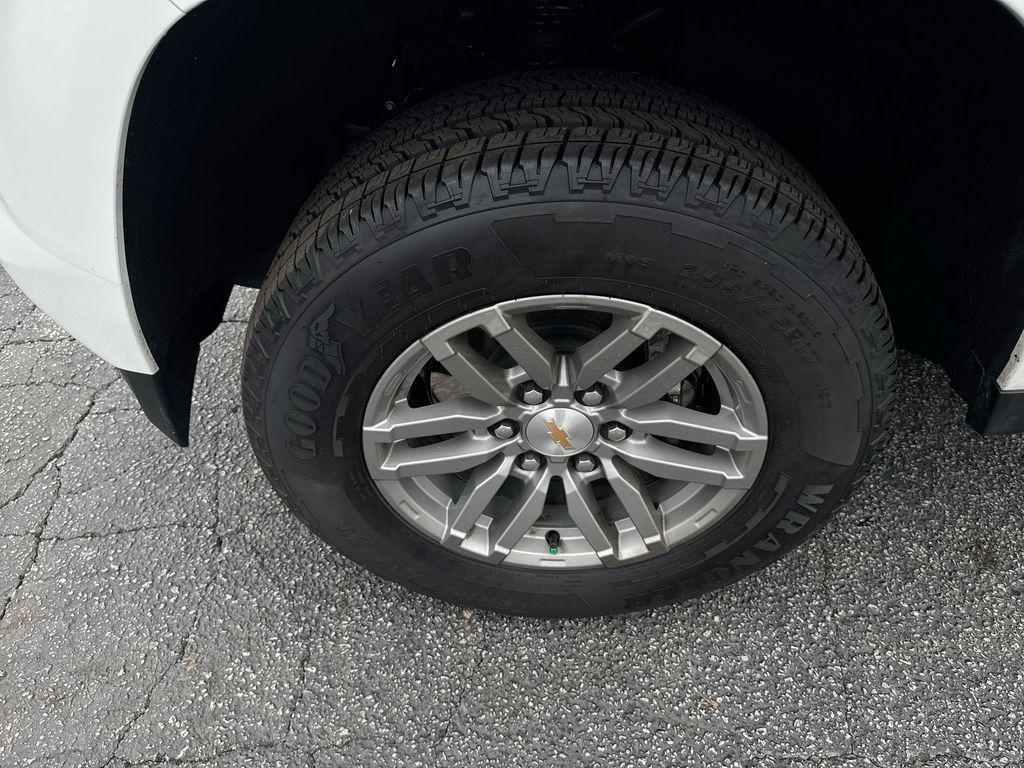 new 2025 Chevrolet Colorado car, priced at $30,564