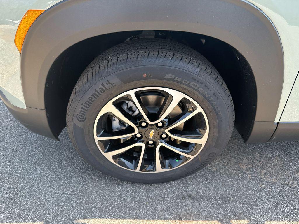 new 2026 Chevrolet TrailBlazer car, priced at $25,503