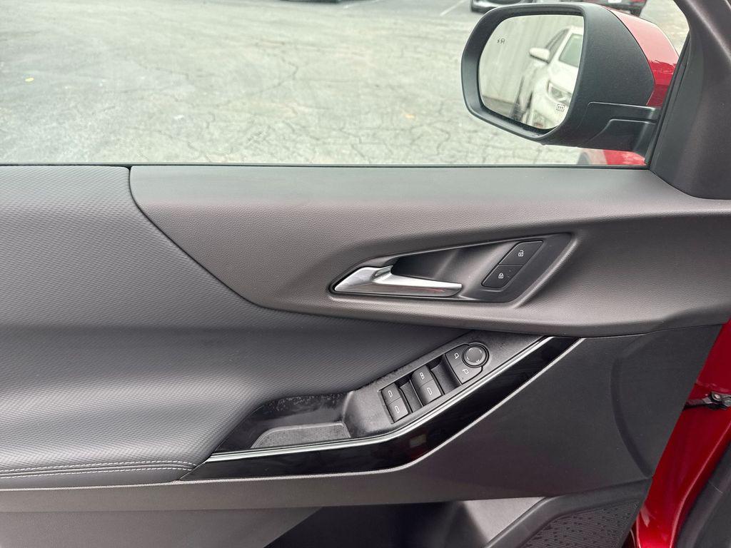 new 2026 Chevrolet Equinox car, priced at $30,845