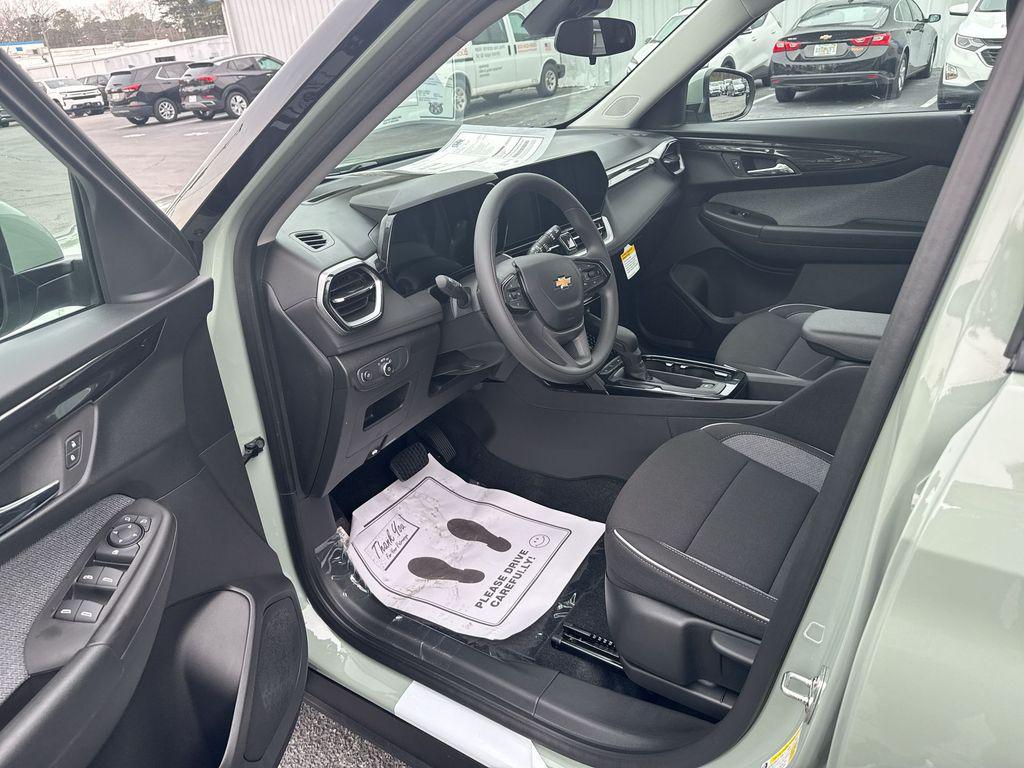 new 2026 Chevrolet TrailBlazer car, priced at $26,003
