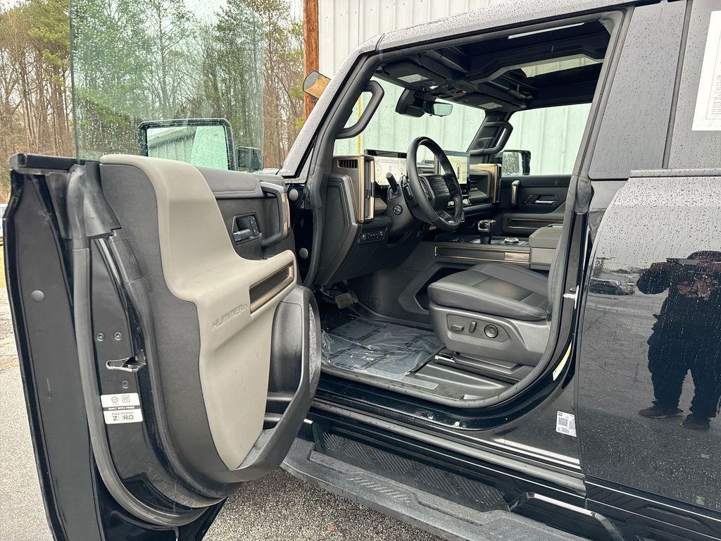 used 2025 GMC HUMMER EV SUV car, priced at $67,737