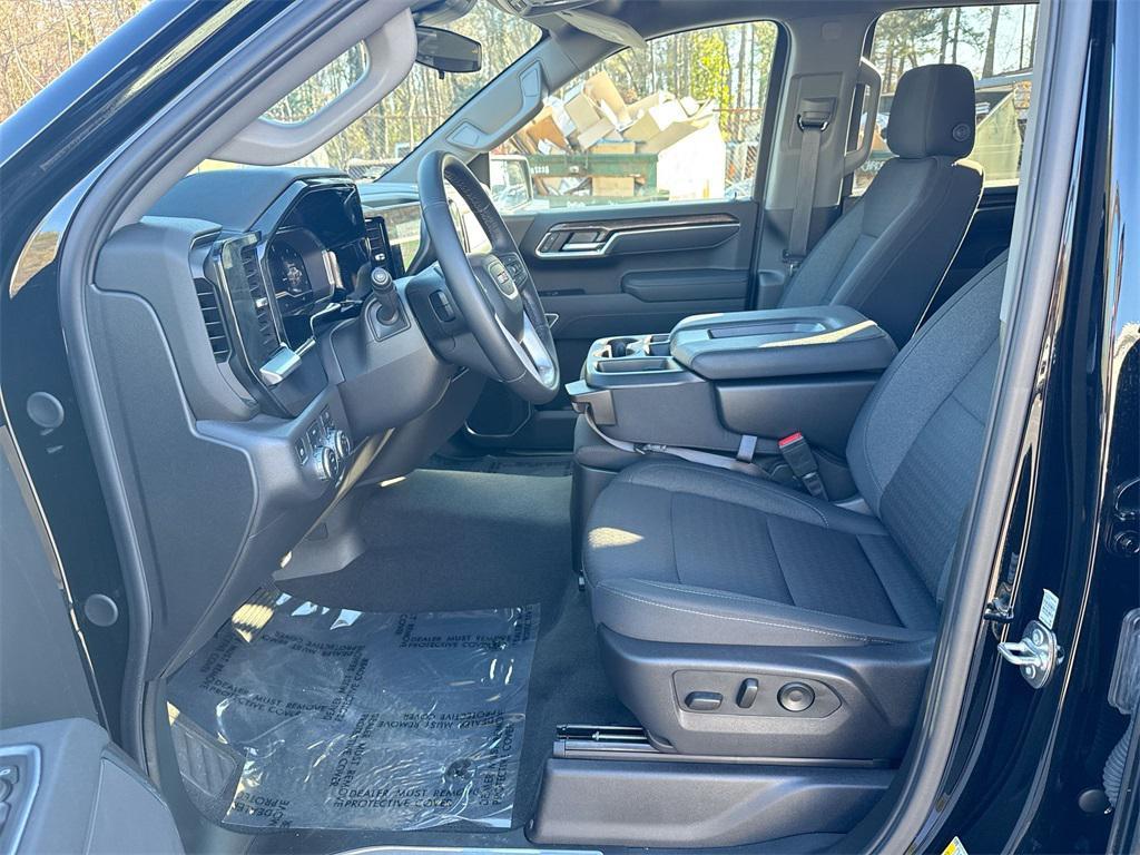 used 2025 GMC Sierra 1500 car, priced at $42,711