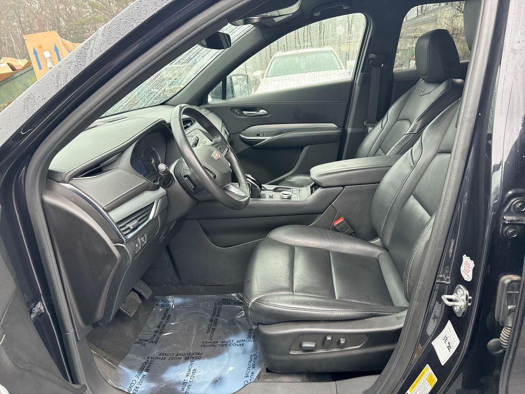 used 2023 Cadillac XT4 car, priced at $23,943