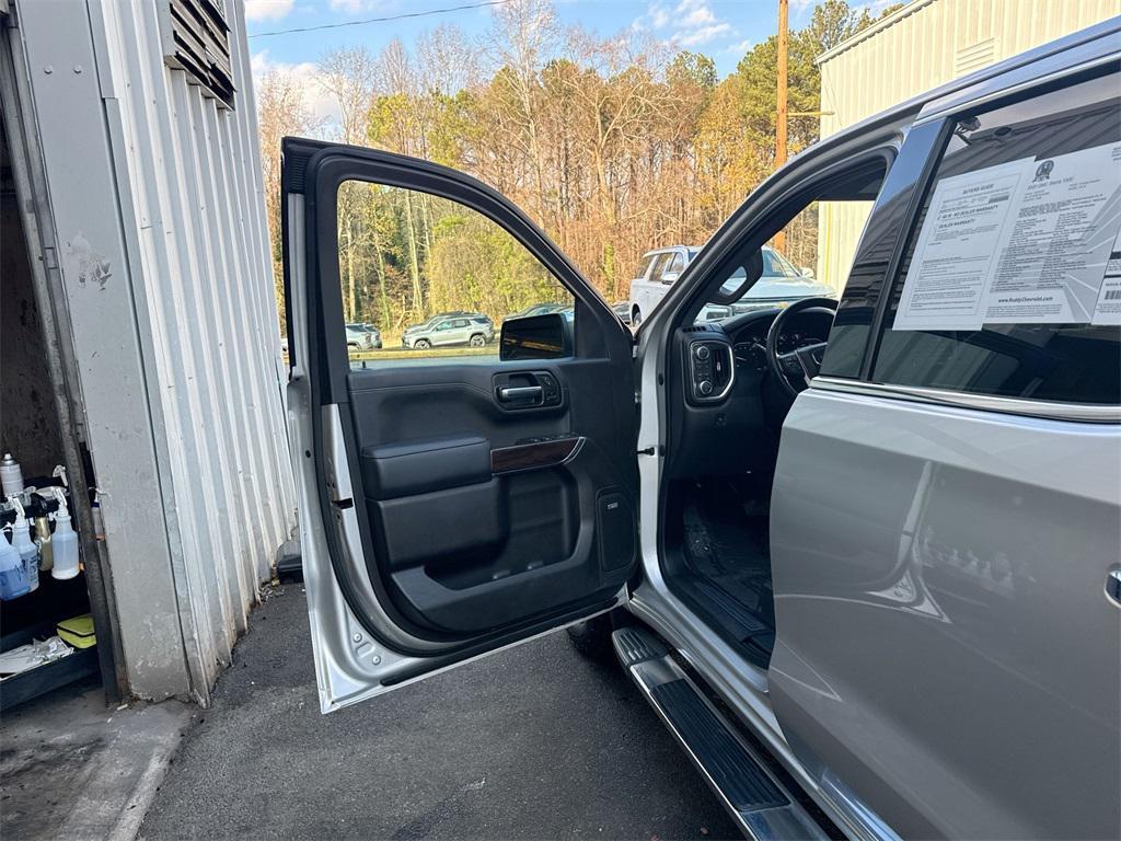 used 2020 GMC Sierra 1500 car, priced at $27,594