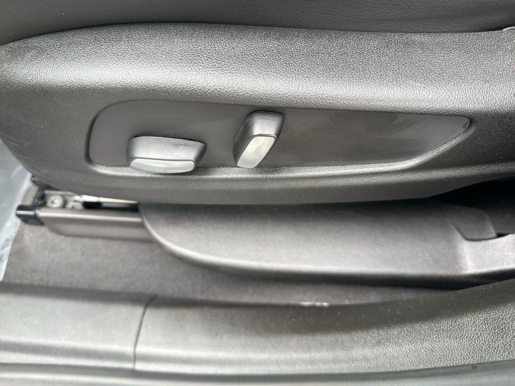 used 2024 Cadillac XT6 car, priced at $32,681